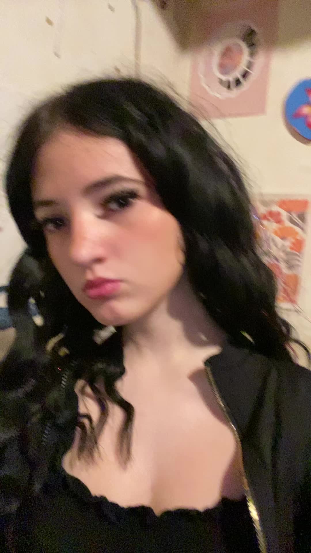 @🤫