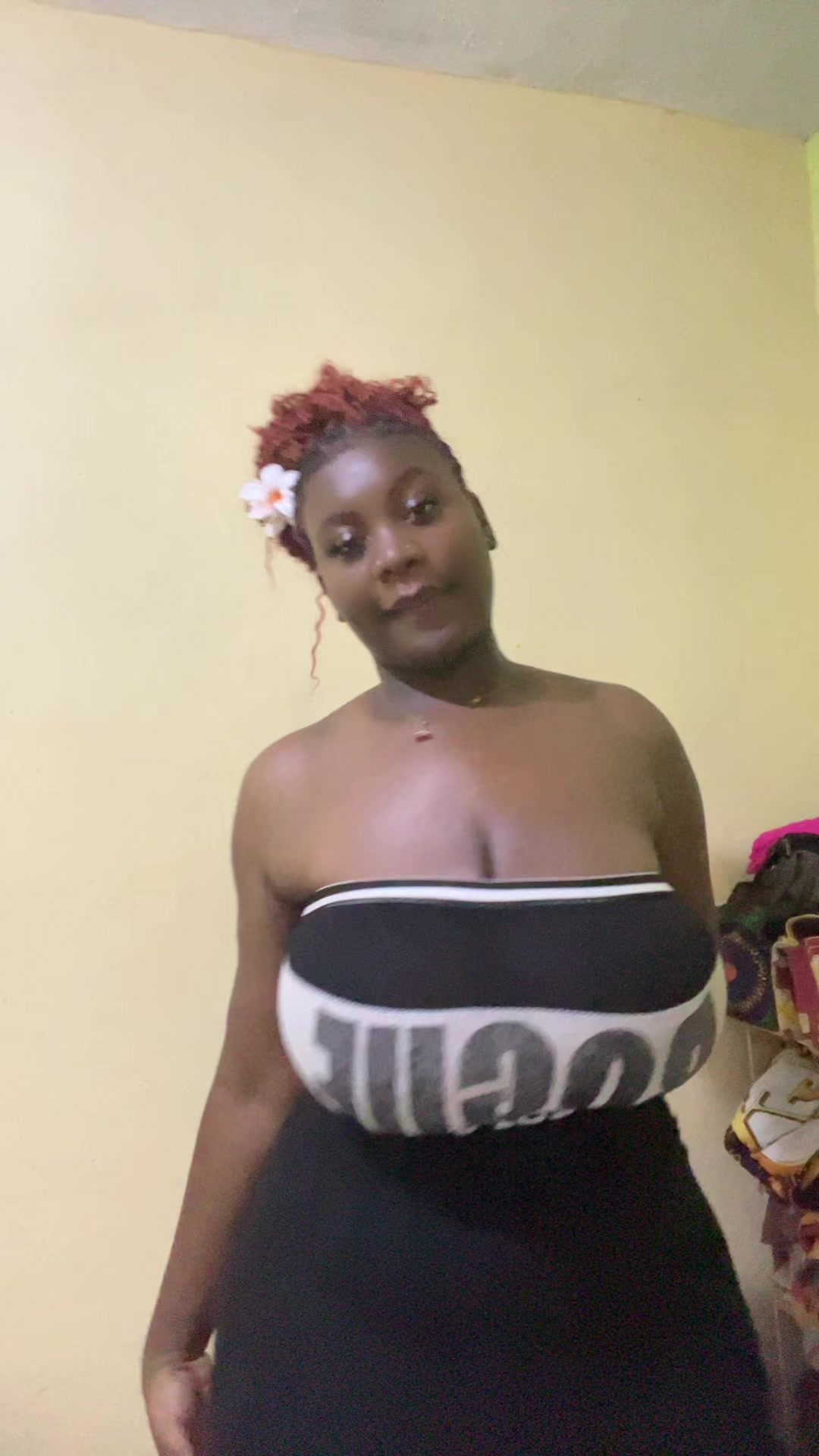 @Astrid🇨🇲❤️🇨🇮
