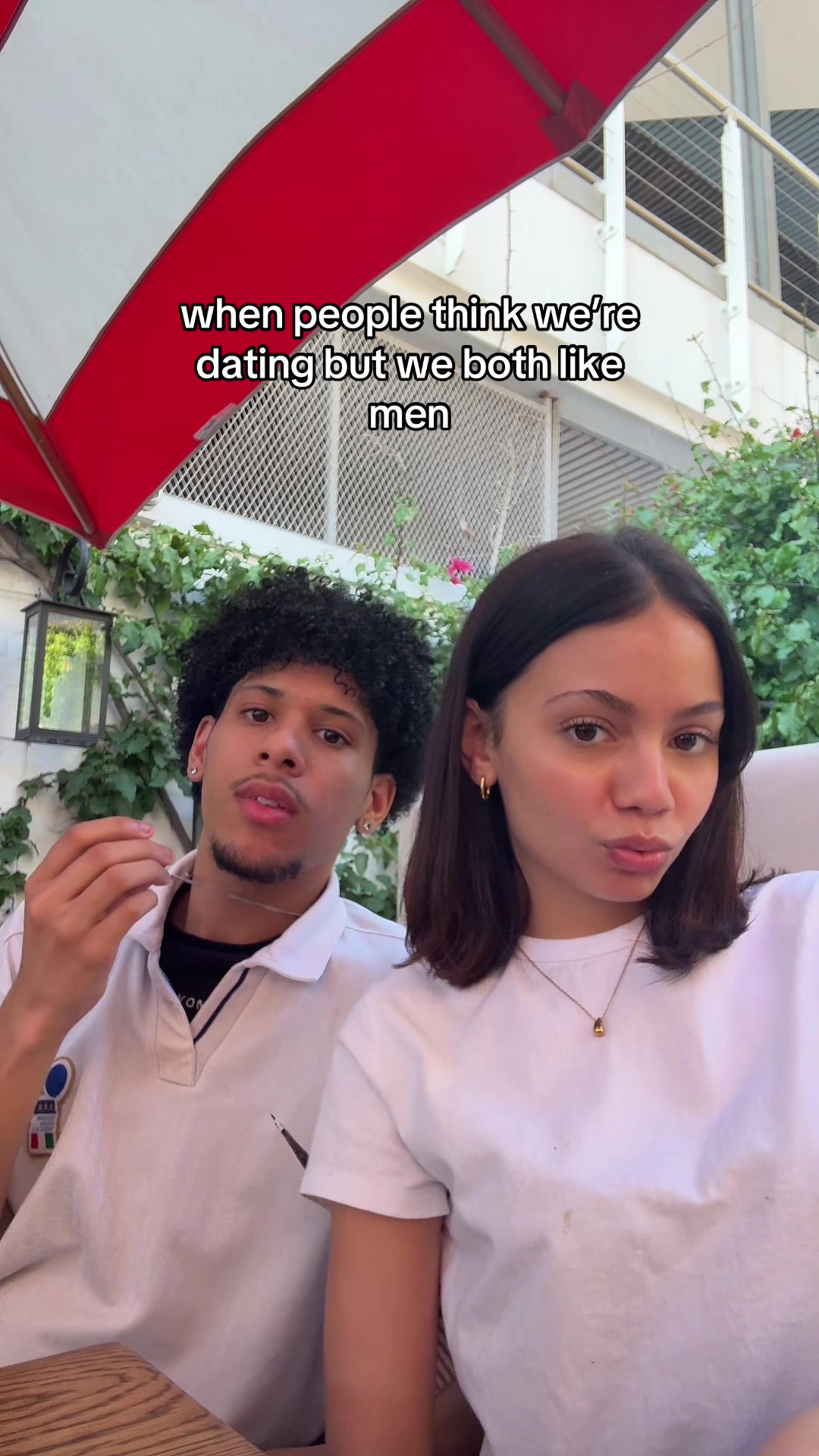 @heyitzoej