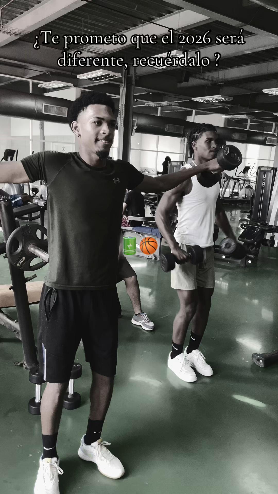 @CJ🧑🏾🦱🕸️