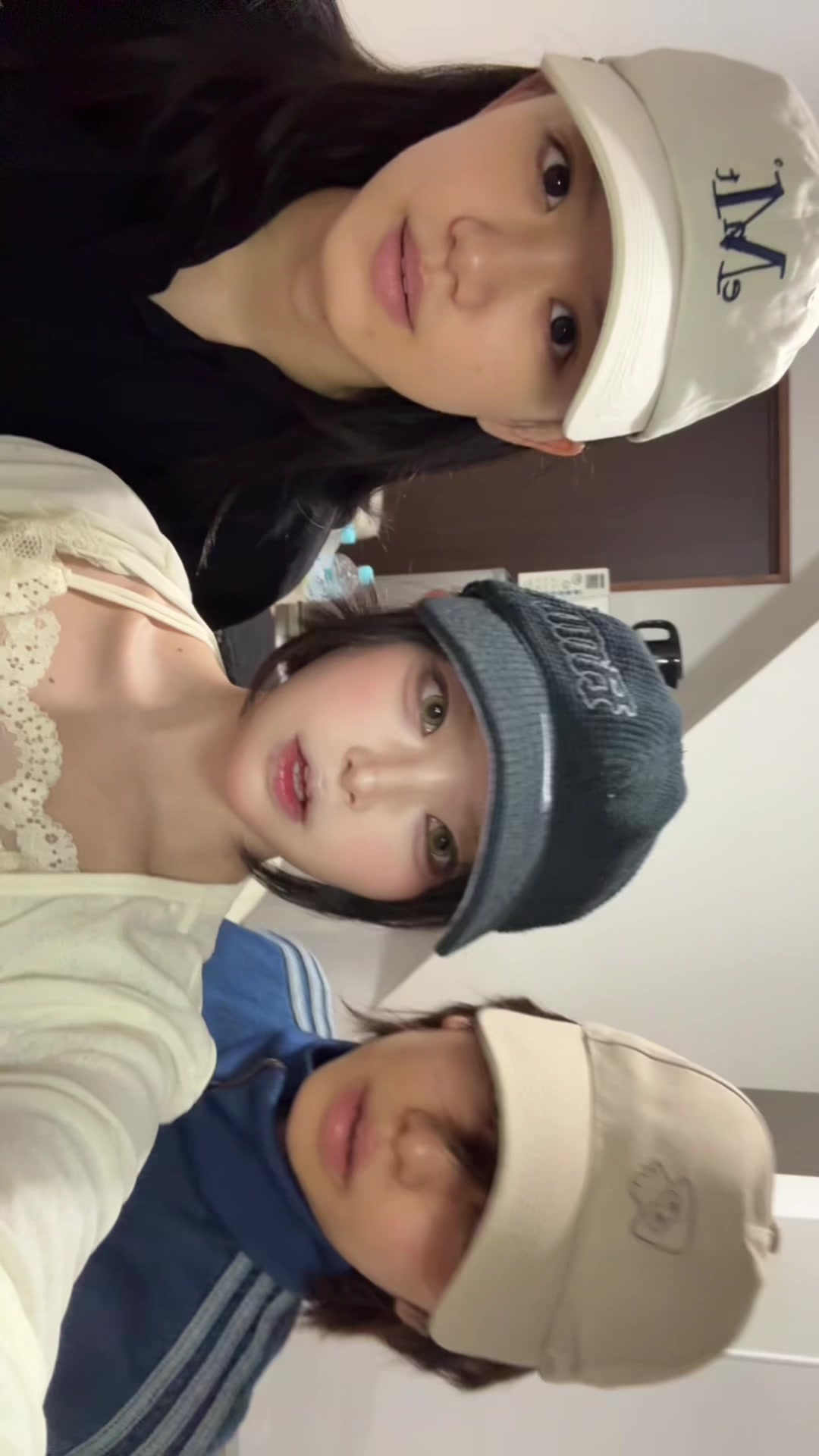 @あるく