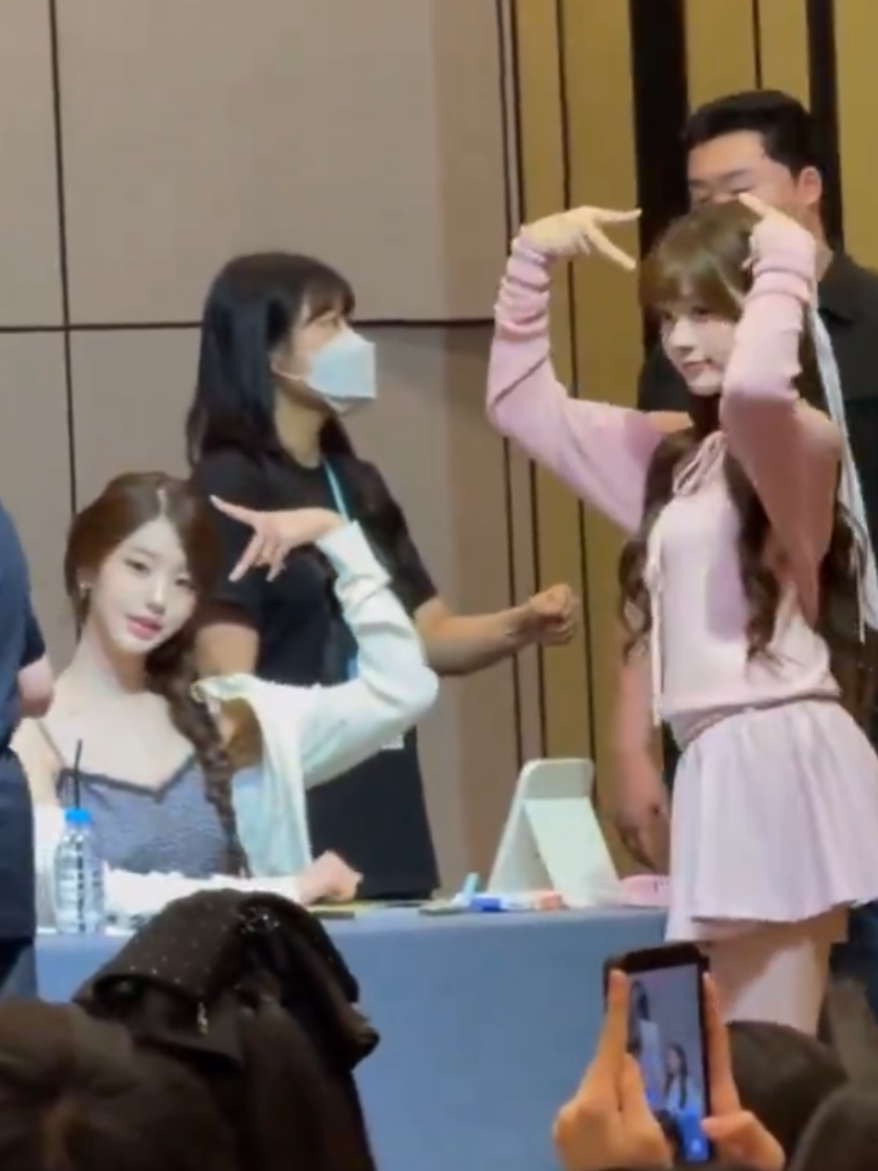 @Royal ( Fan acc )