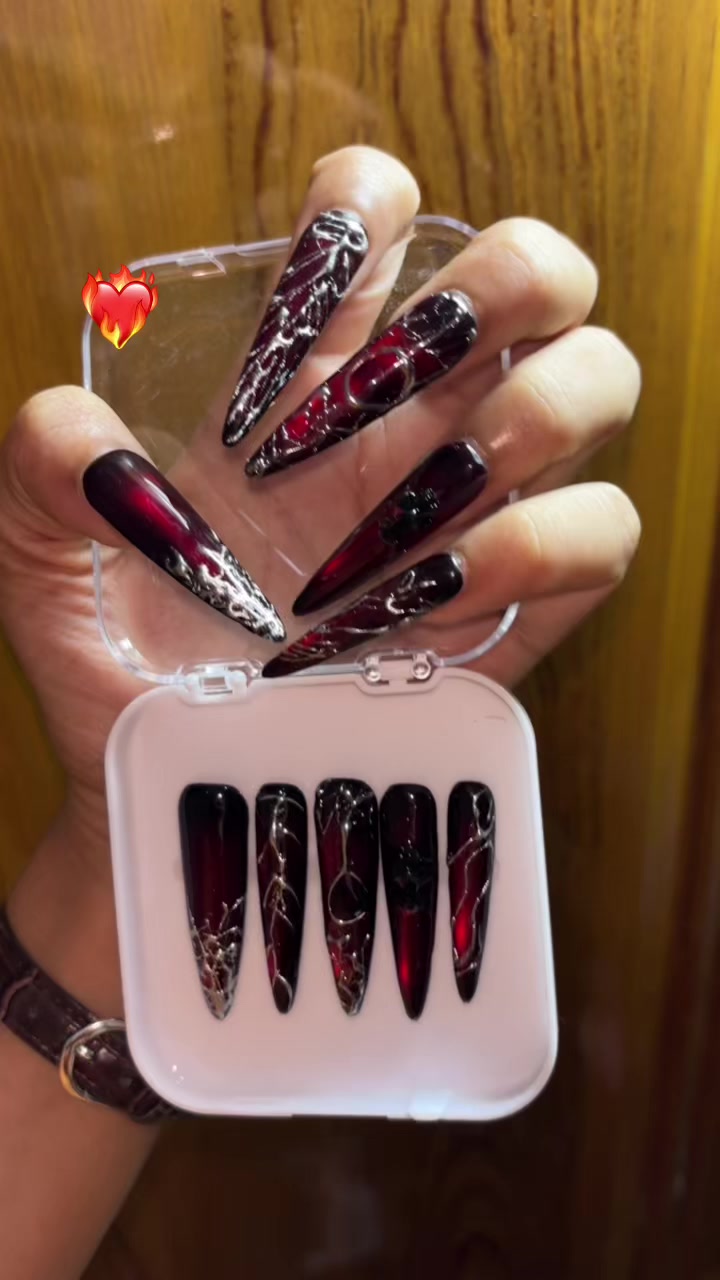 @UE Nails by Hnin 🎀