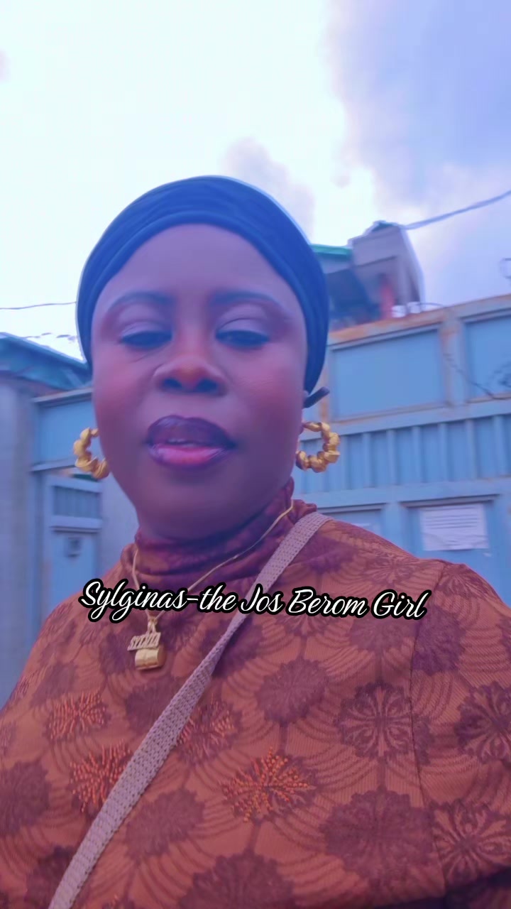 @SYLGINAS the Jos Berom Girl