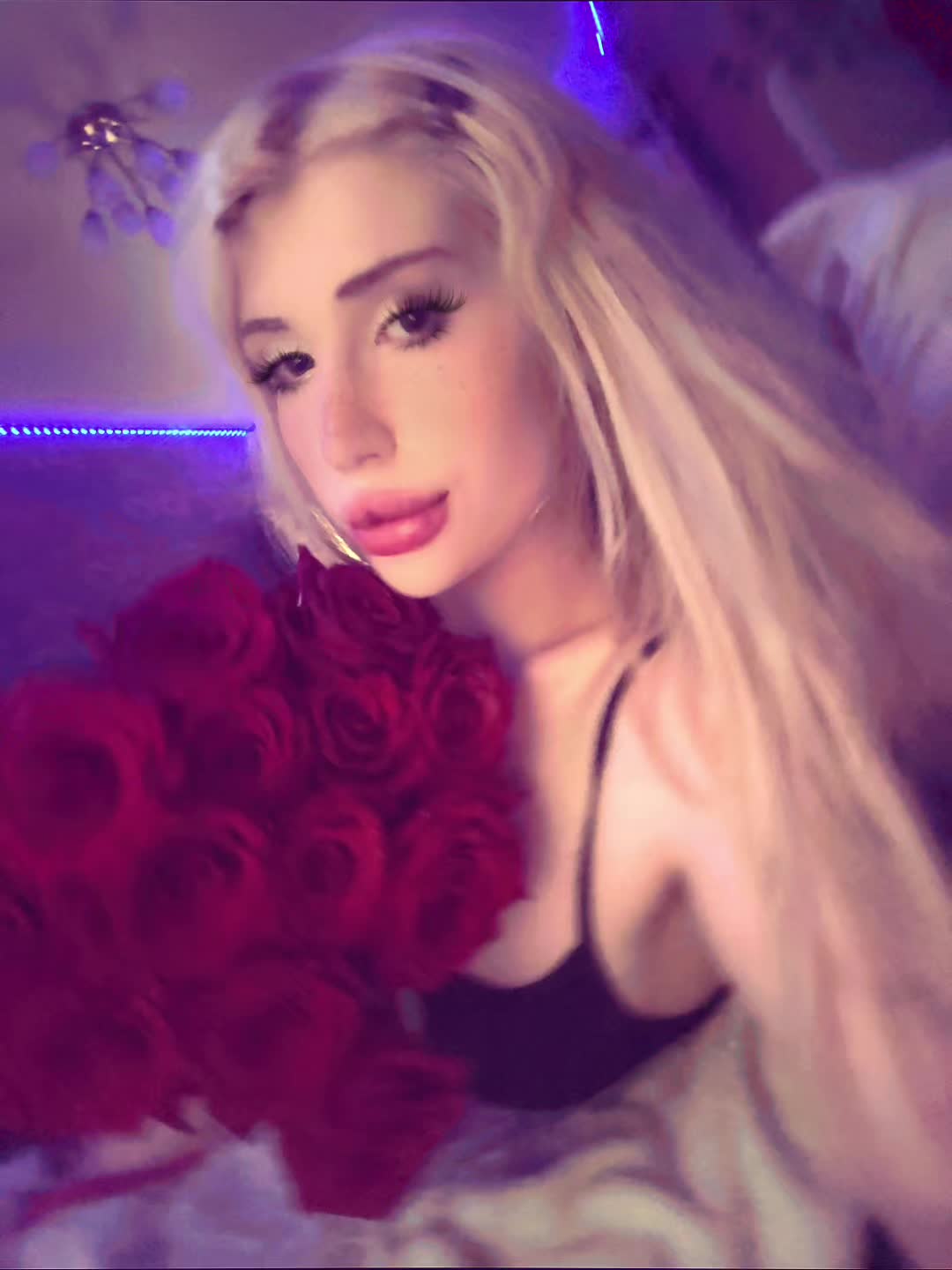 @AlisaXO
