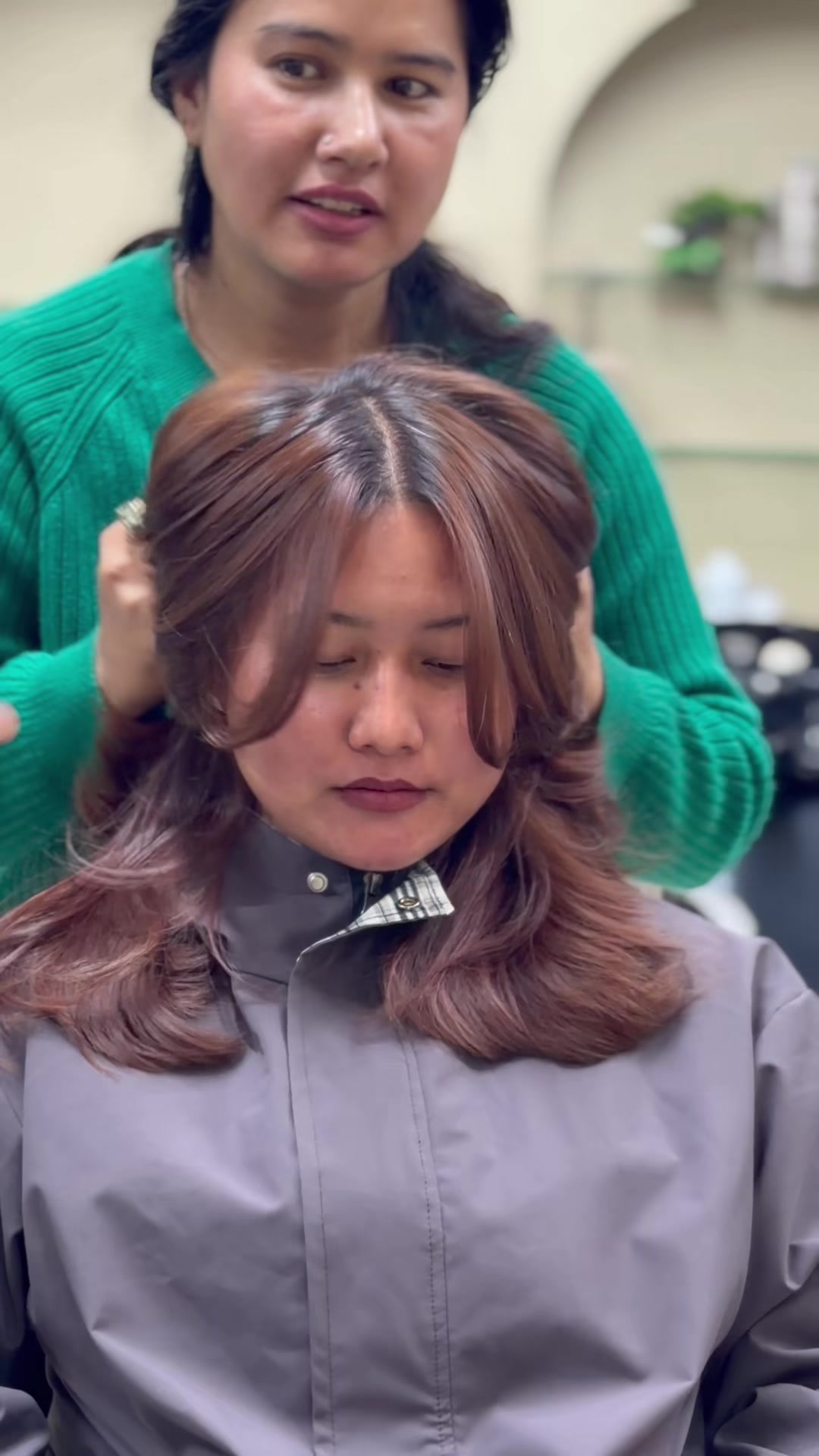 @Looks unisex salon
