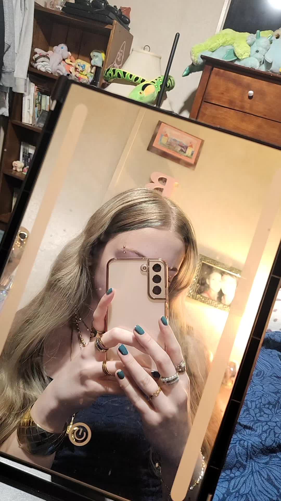 @💙 𝓑𝓮𝓵𝓵𝓪  ⚜️