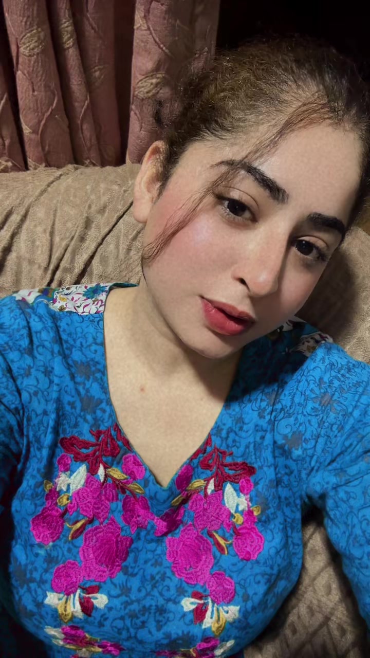 @ملکہ 😍❤️