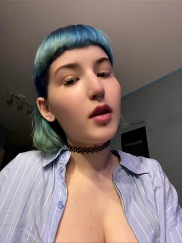 @Molli🫂
