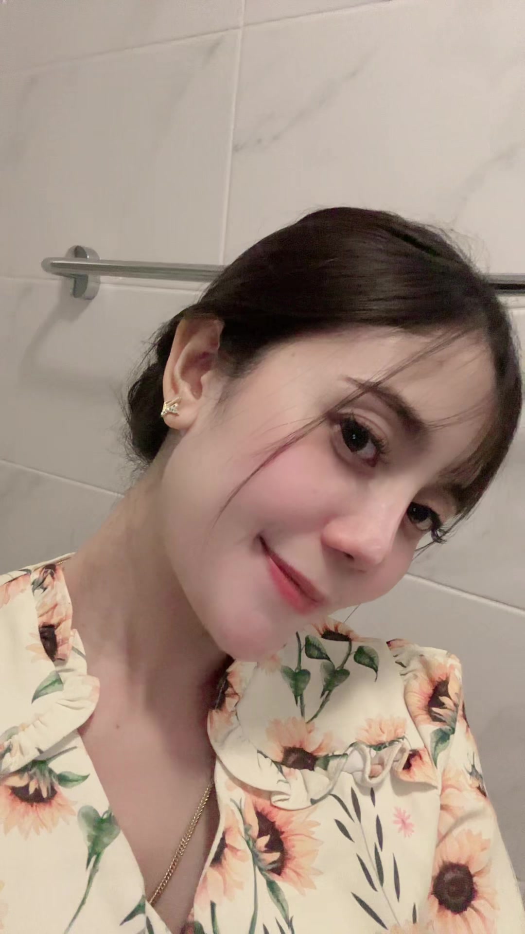 @AnnyMintra🤍