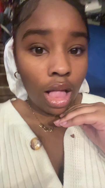@PrettiFaceRee🌹