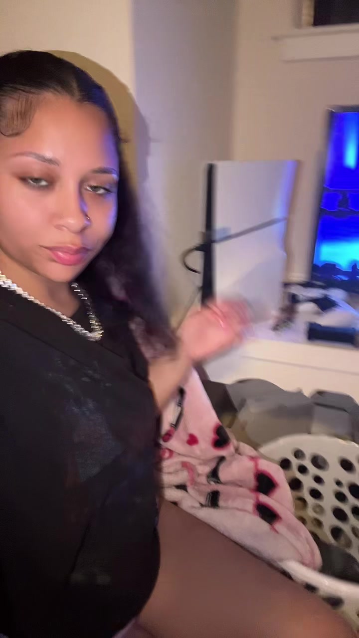 @Pretty_Krissy