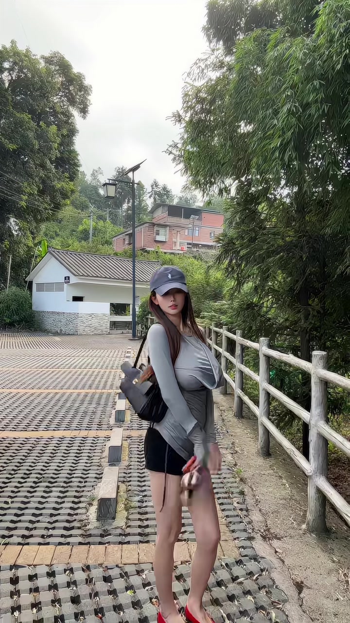 @困困熊