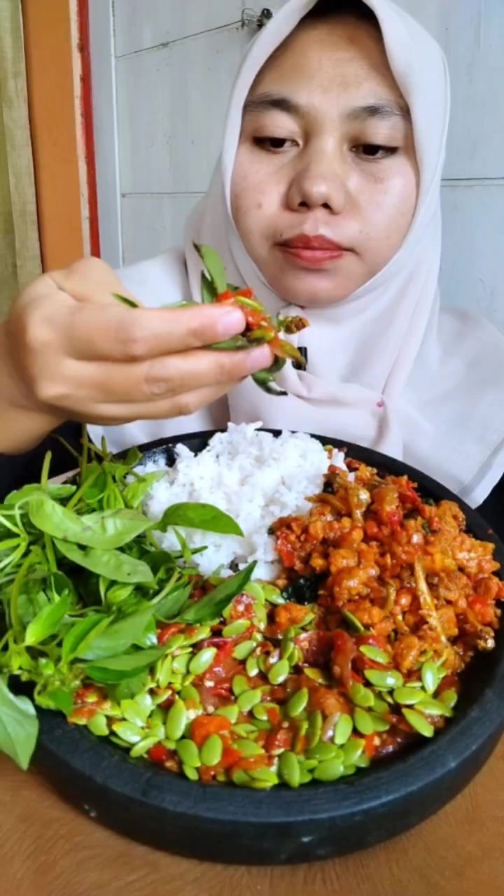 @Aisha