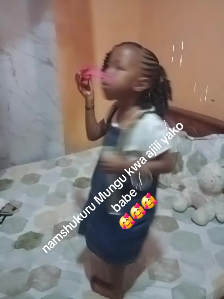 @tinnahkessy