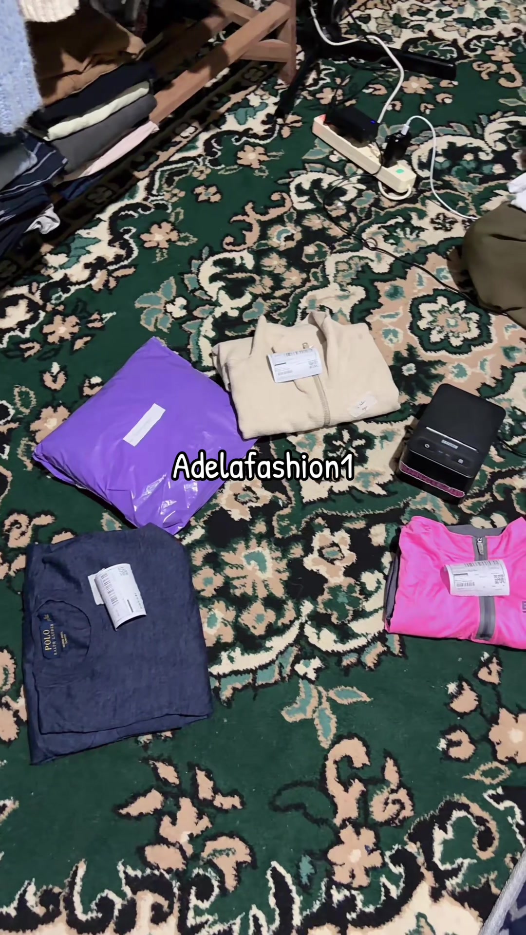 @Adelafashion1
