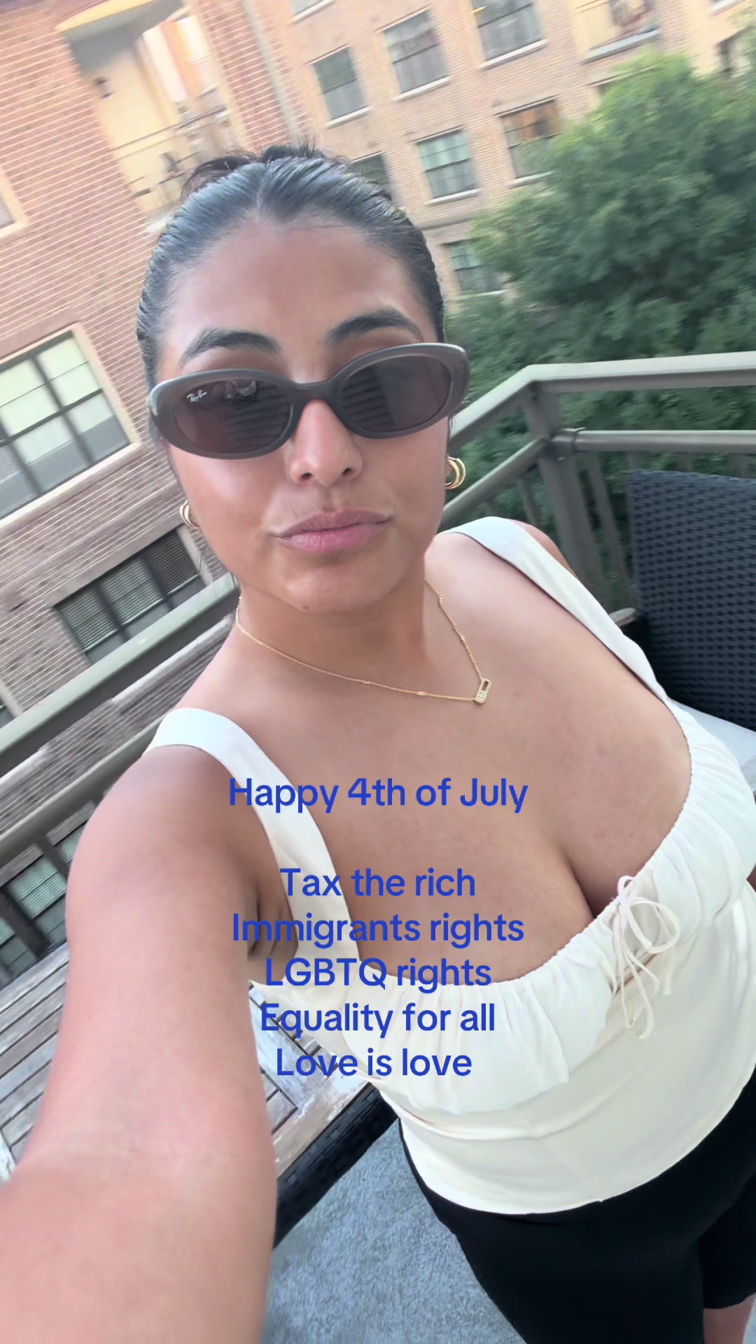 @Johanna | Latina Scholar