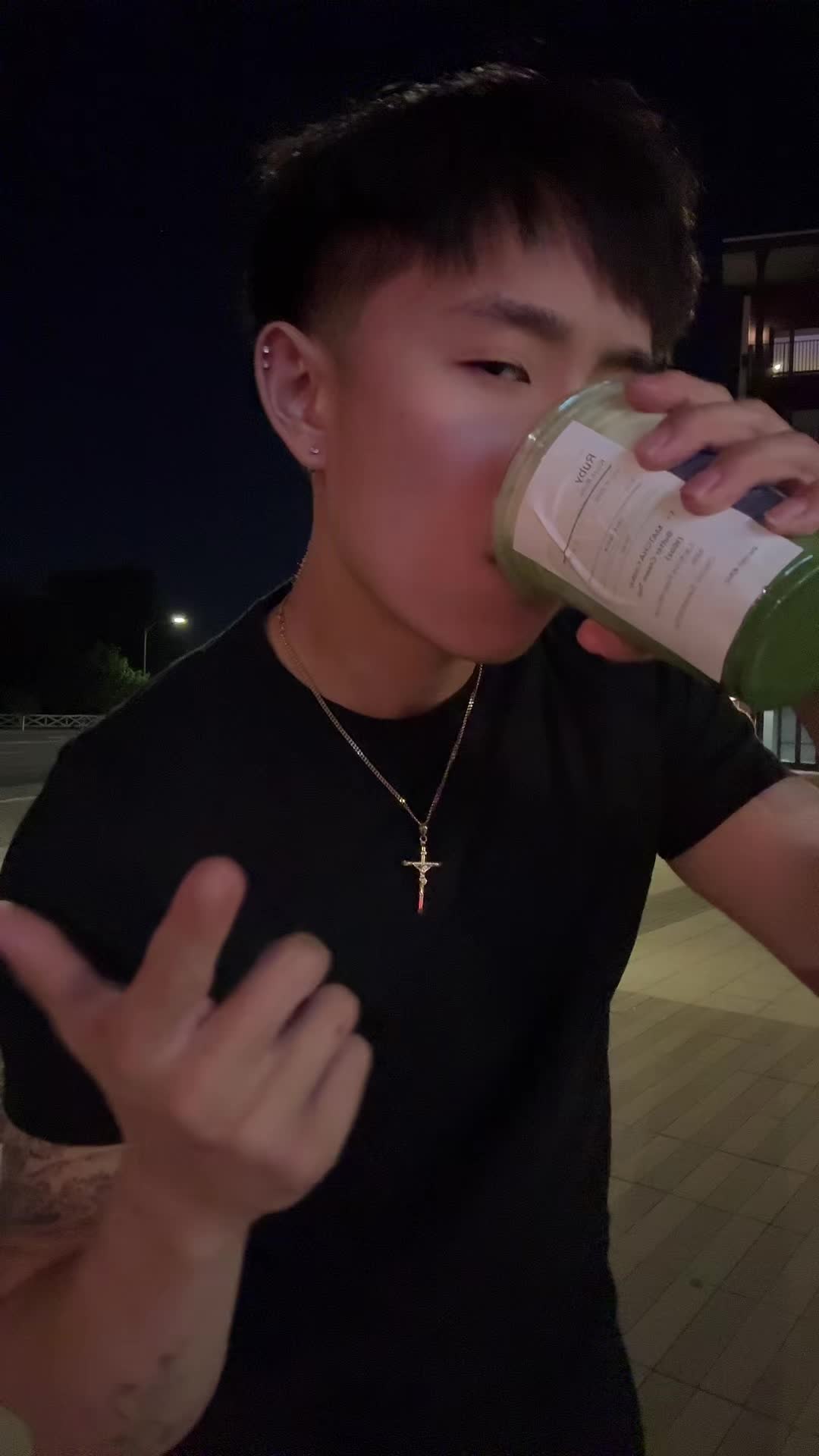 @JonnyDho