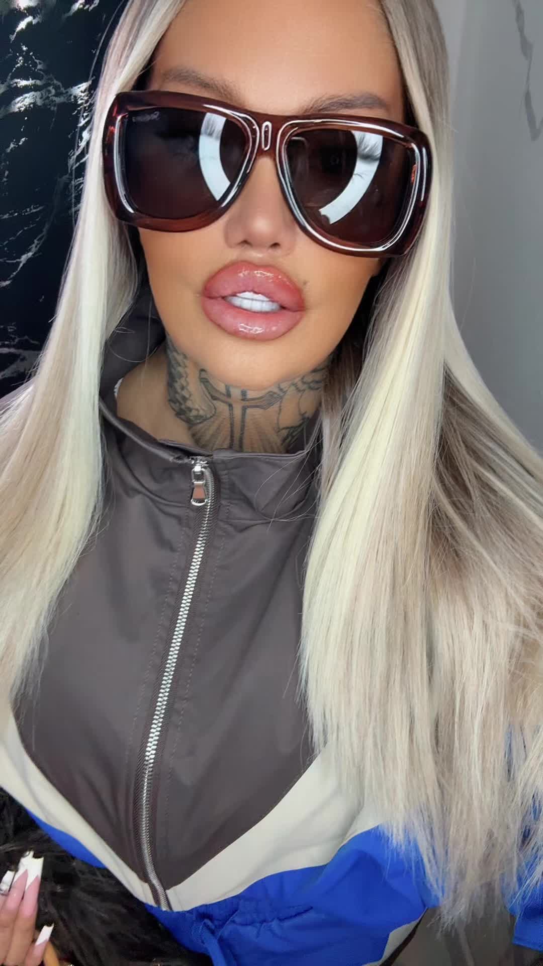 @Lala_laluna_official