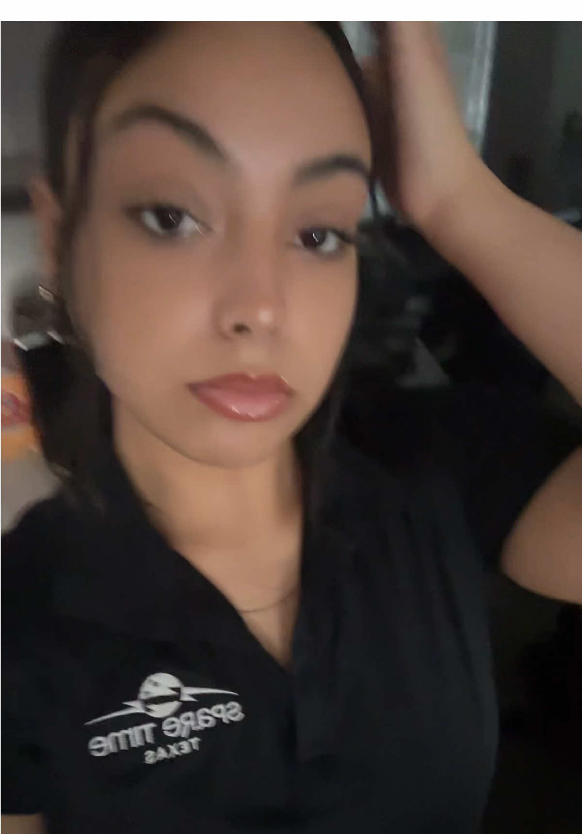 @Desi💋