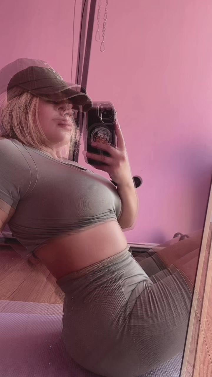 @ItsClara E