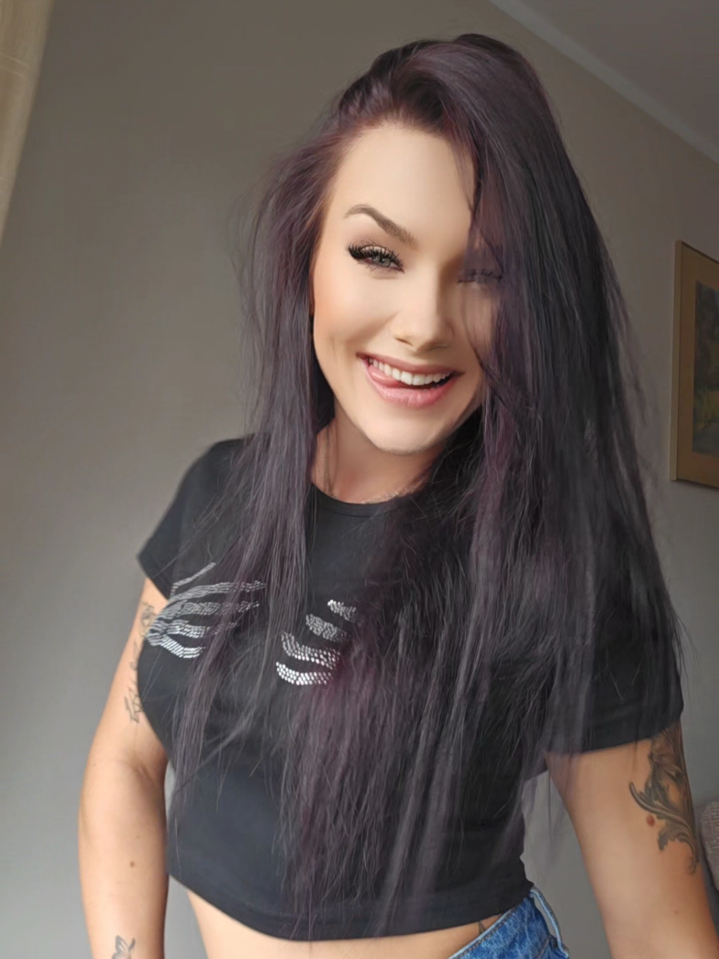 @Black_Queen🖤🙃