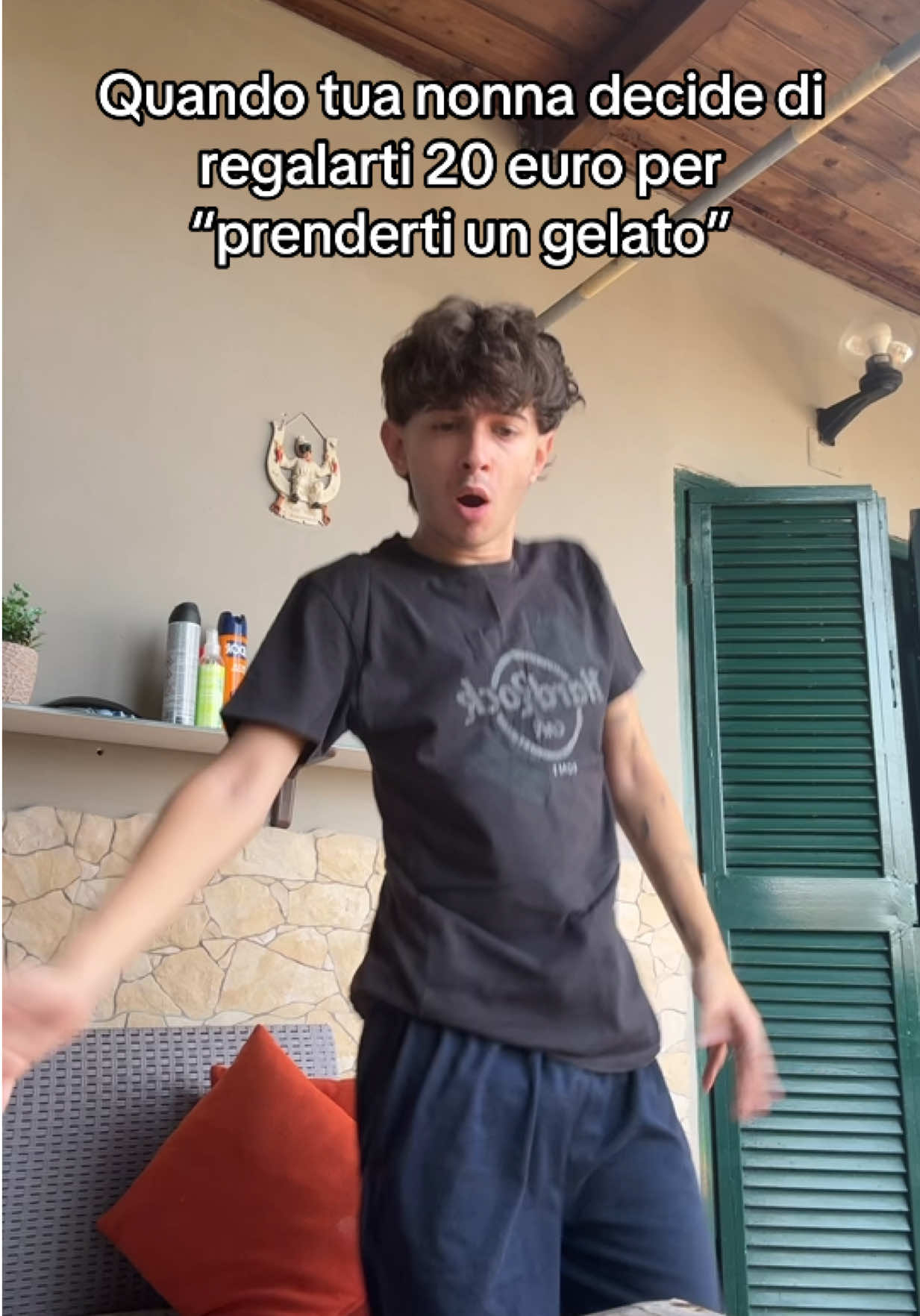 @👋🏼🤗