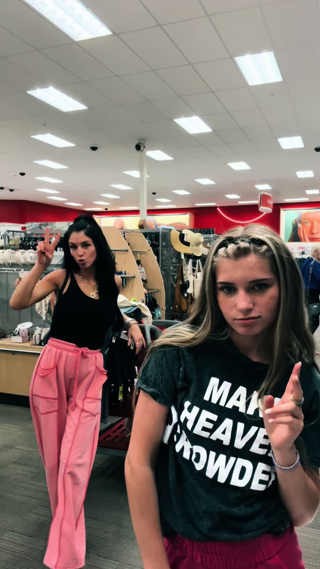 @mamaof d r a m a🦋🪩🍒