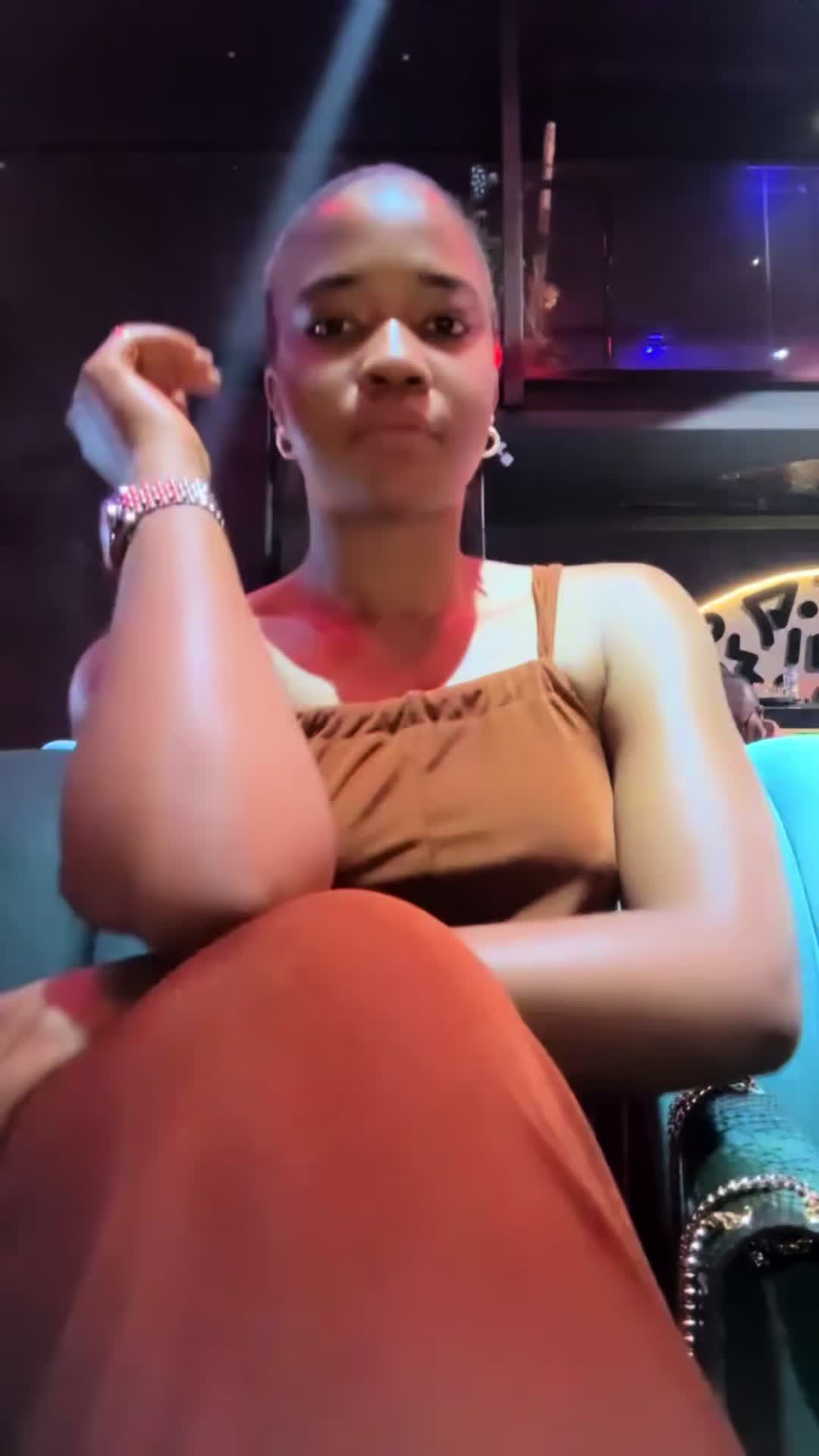 @Chrystal_thriftwears