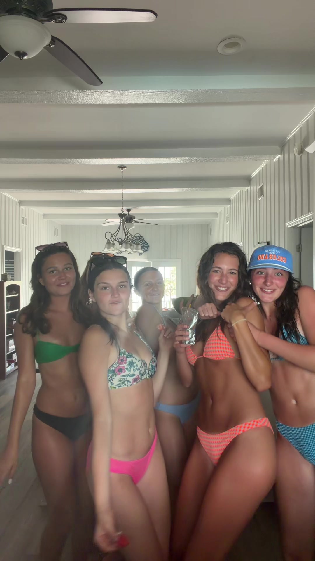 @hiiii