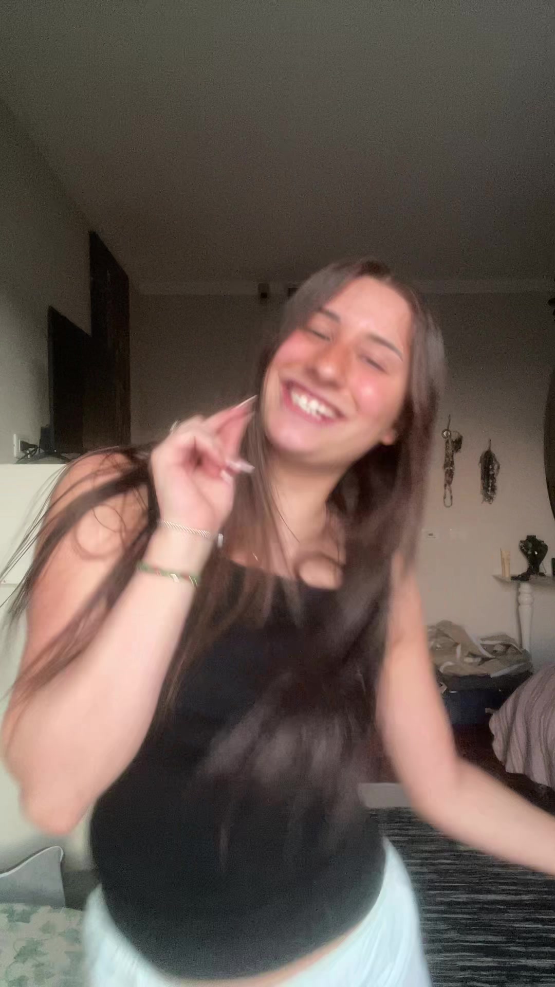 @hell.ly77