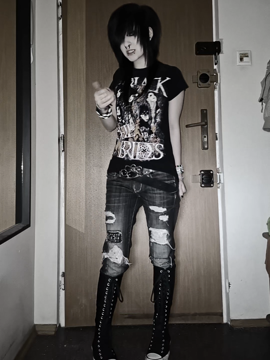 @☣︎ 𝔇𝔢𝔞𝔡𝔙𝔞𝔪𝔭 ☣︎