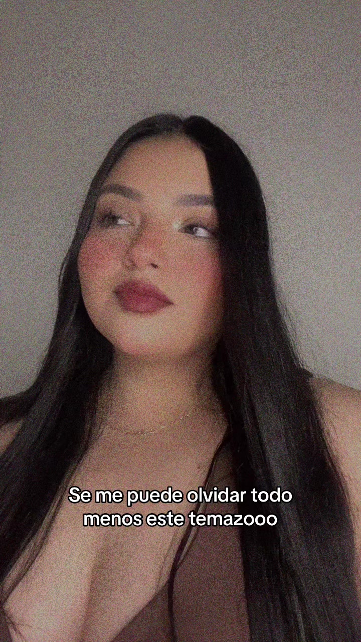 @️Adriana Danzos