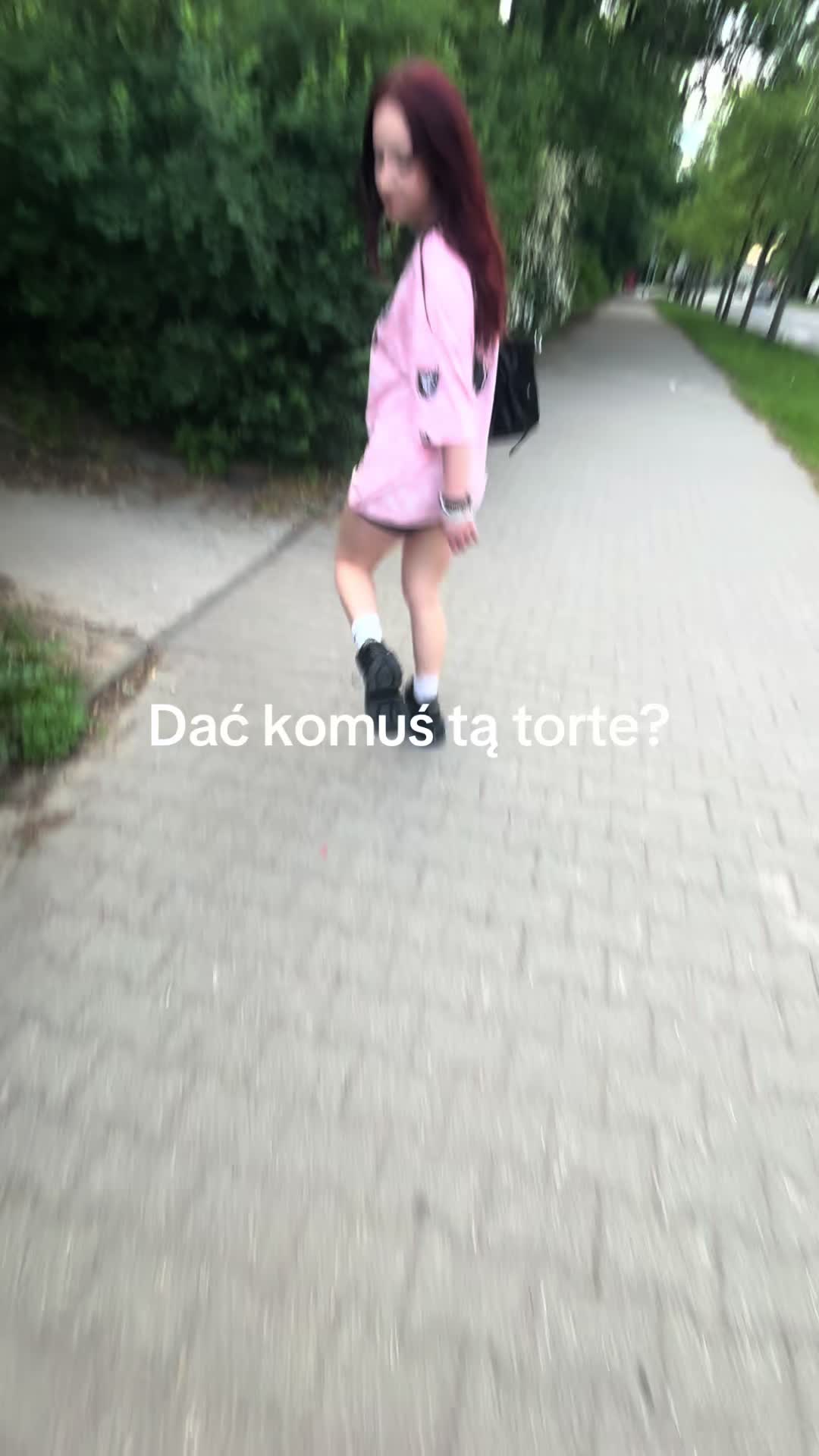 @jajoglowie