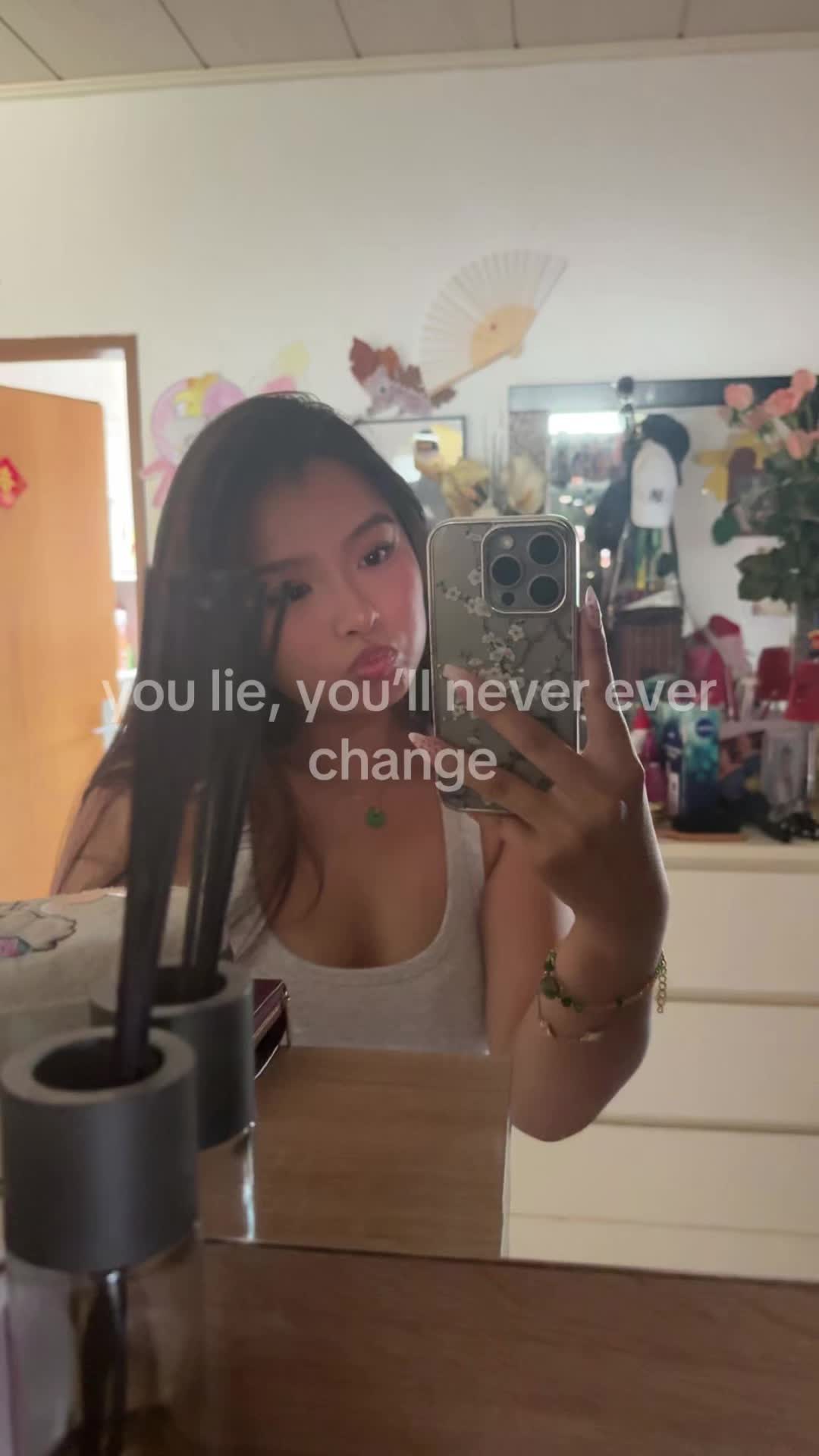 @𒉭 xy