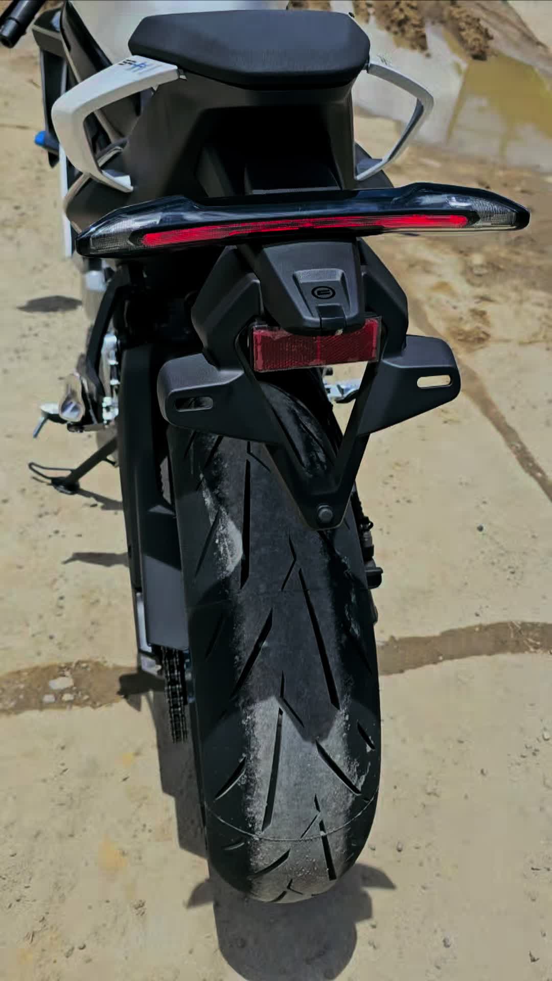 @𝑫𝒂𝒗𝒊𝒅_𝒃𝒊𝒌𝒆𝒓_𝒓𝒓➡️🏍
