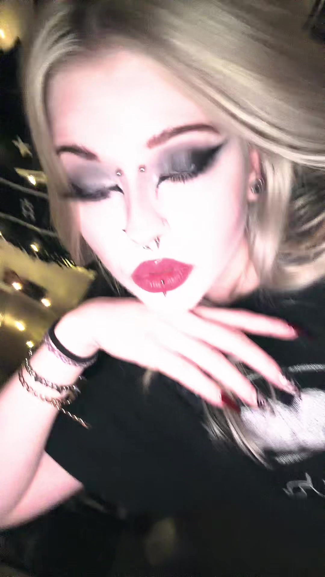 @𝓚𝓲𝓻𝓪 ☾