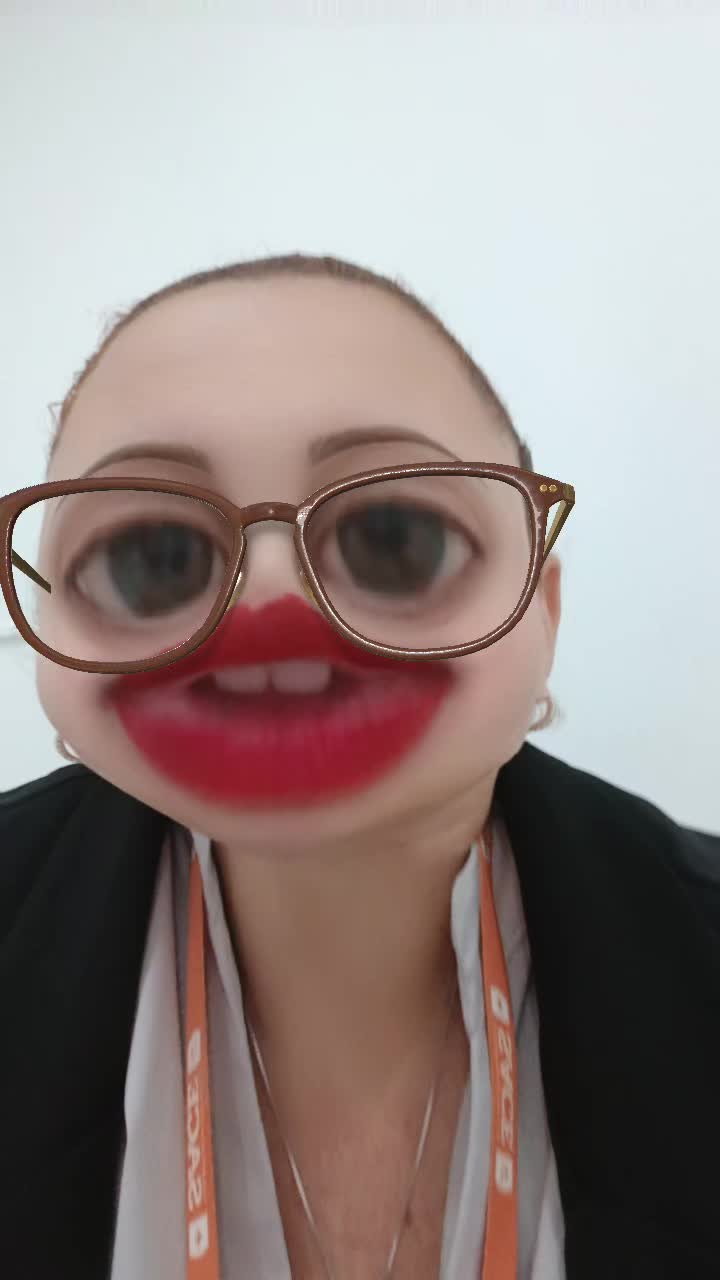 @Simone Helena