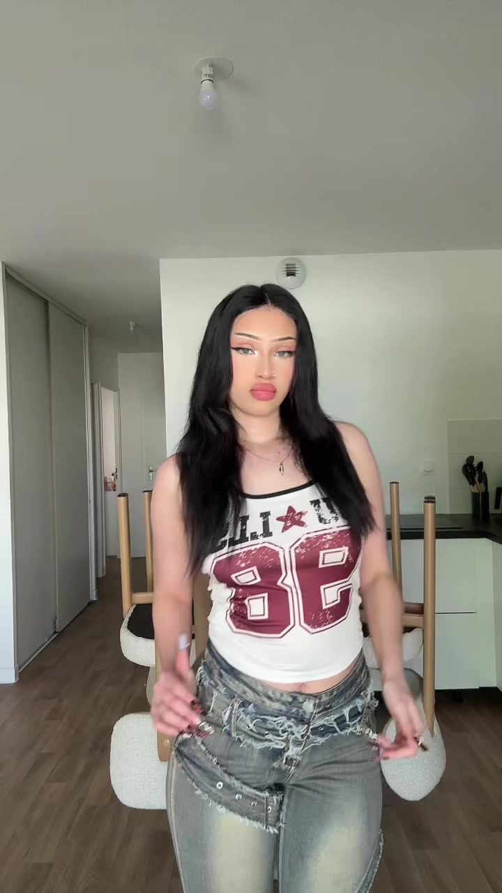 @Lyna31k
