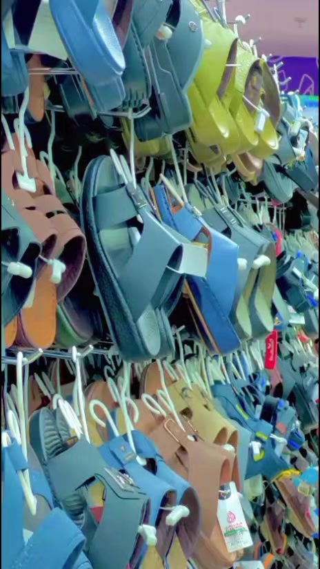 @لاغرض🙂
