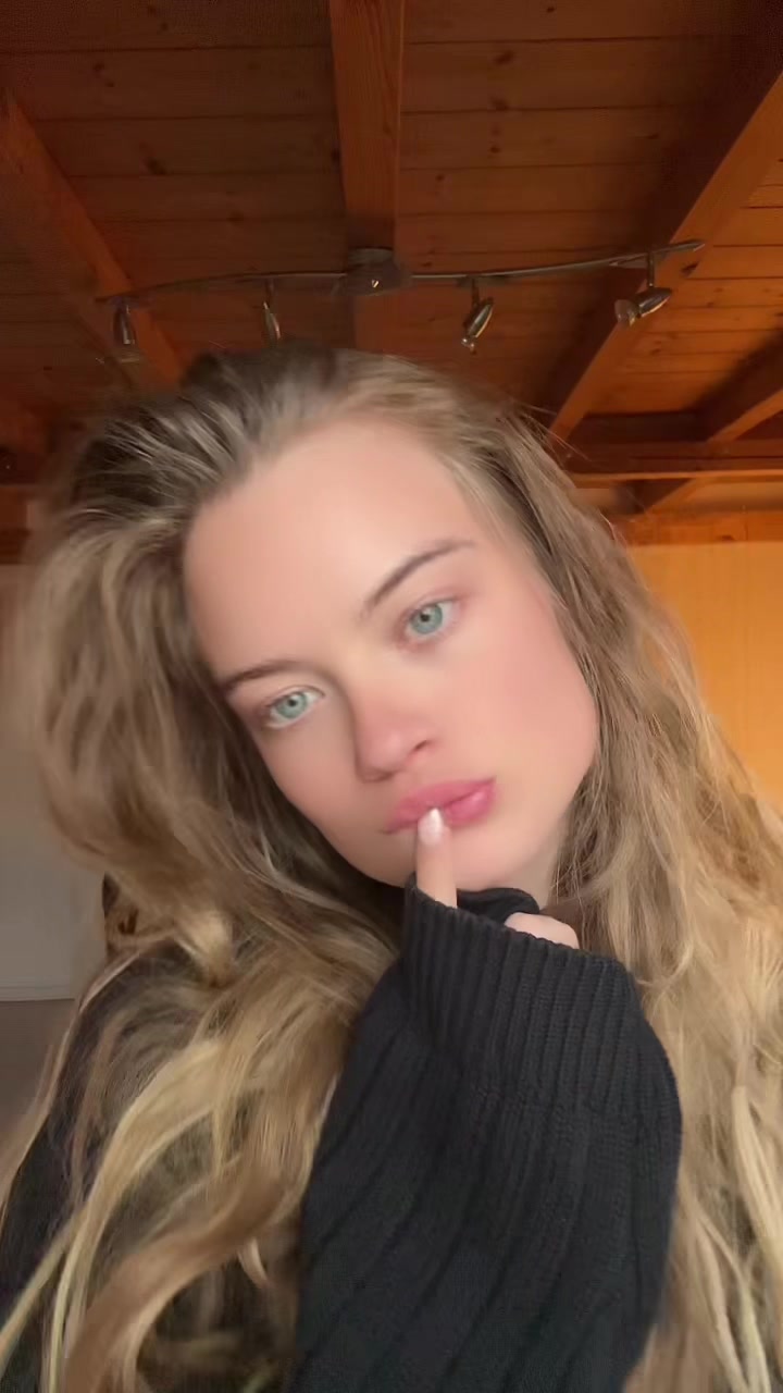 @Laura ✟ Eva