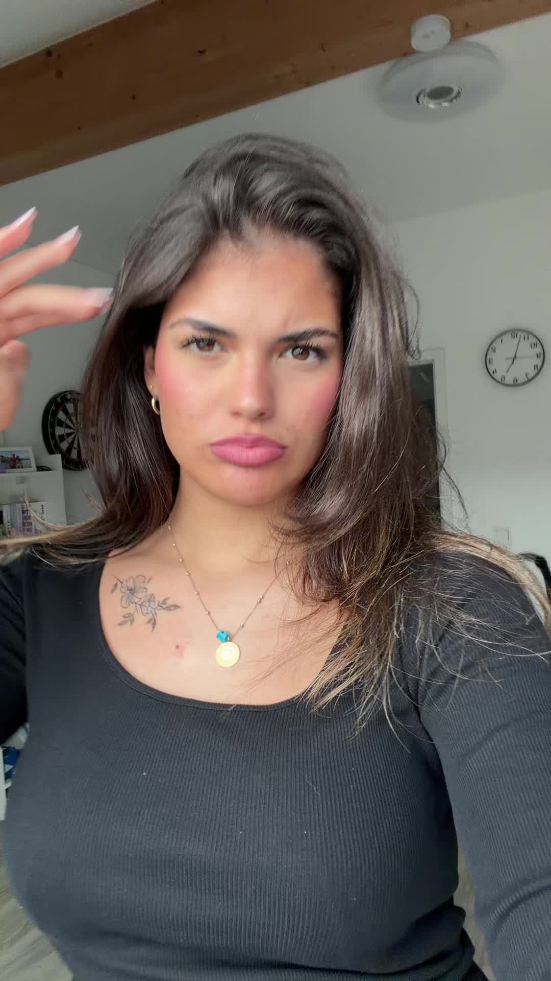 @ayesha