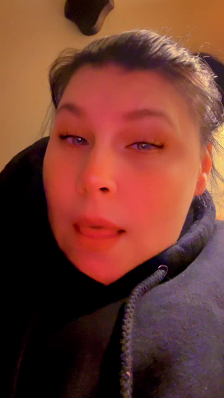 @Thickthighsandprettyeyes42