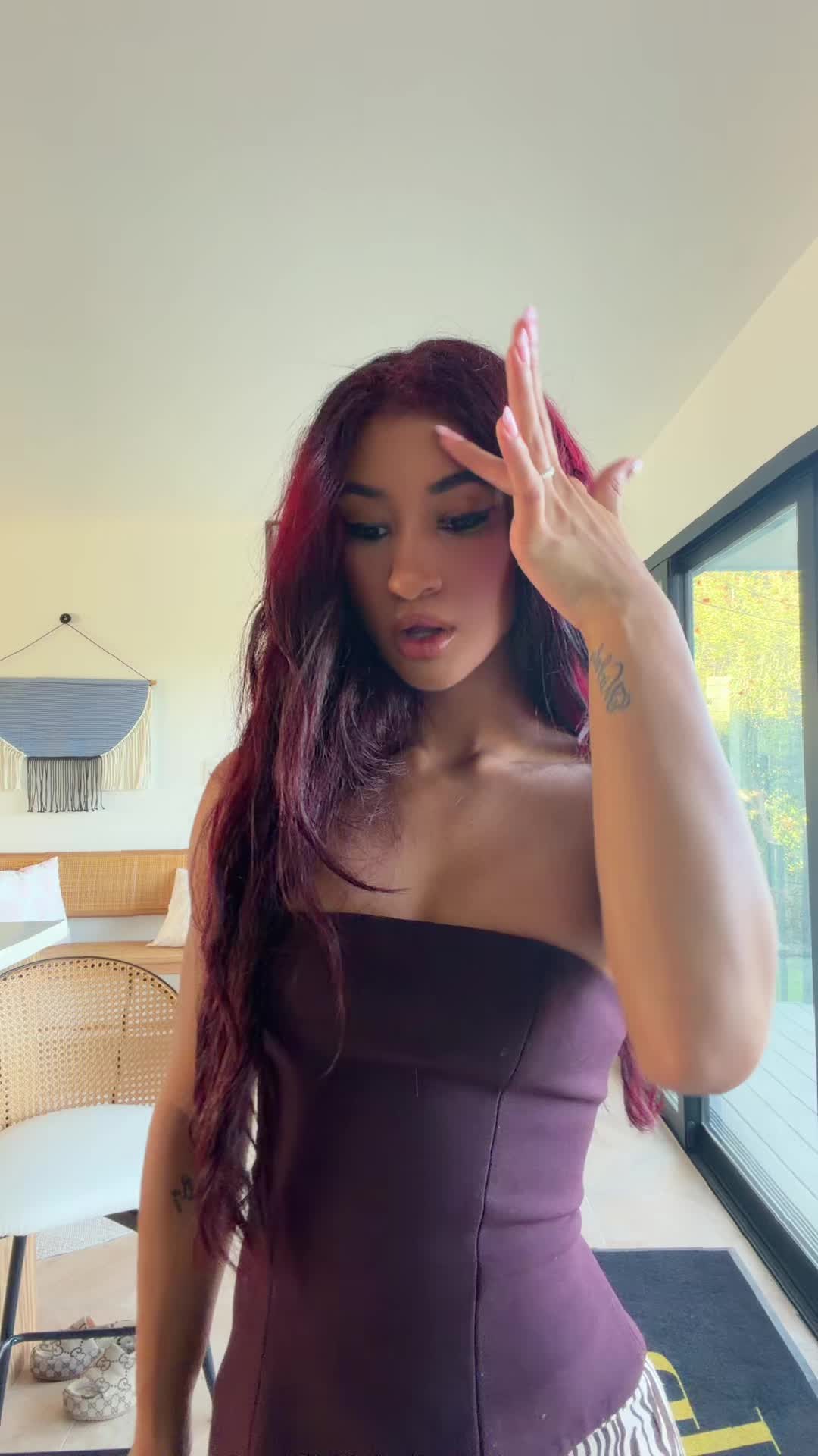 @parisssexoticz_