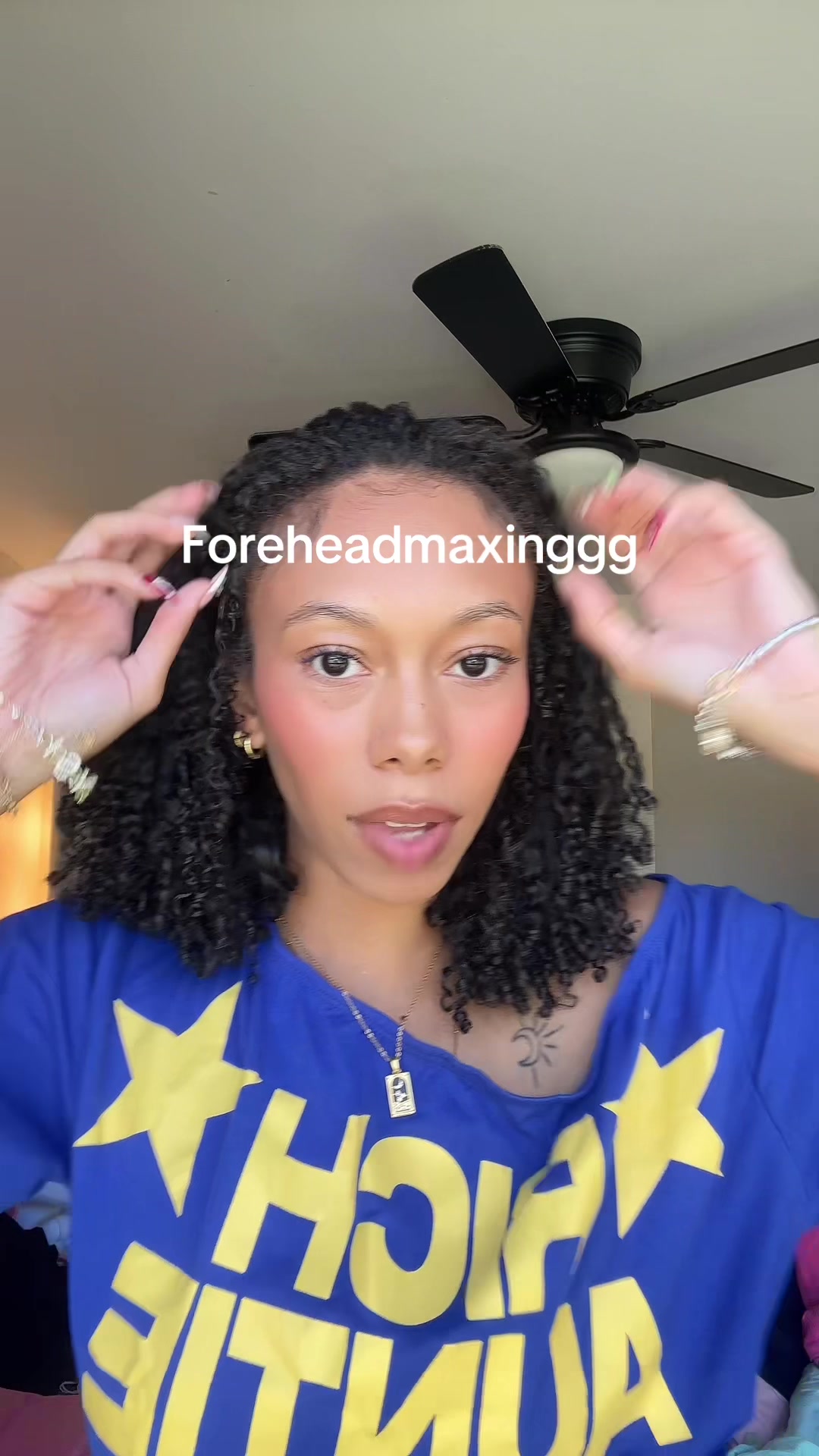 @AYSIA NICOLE