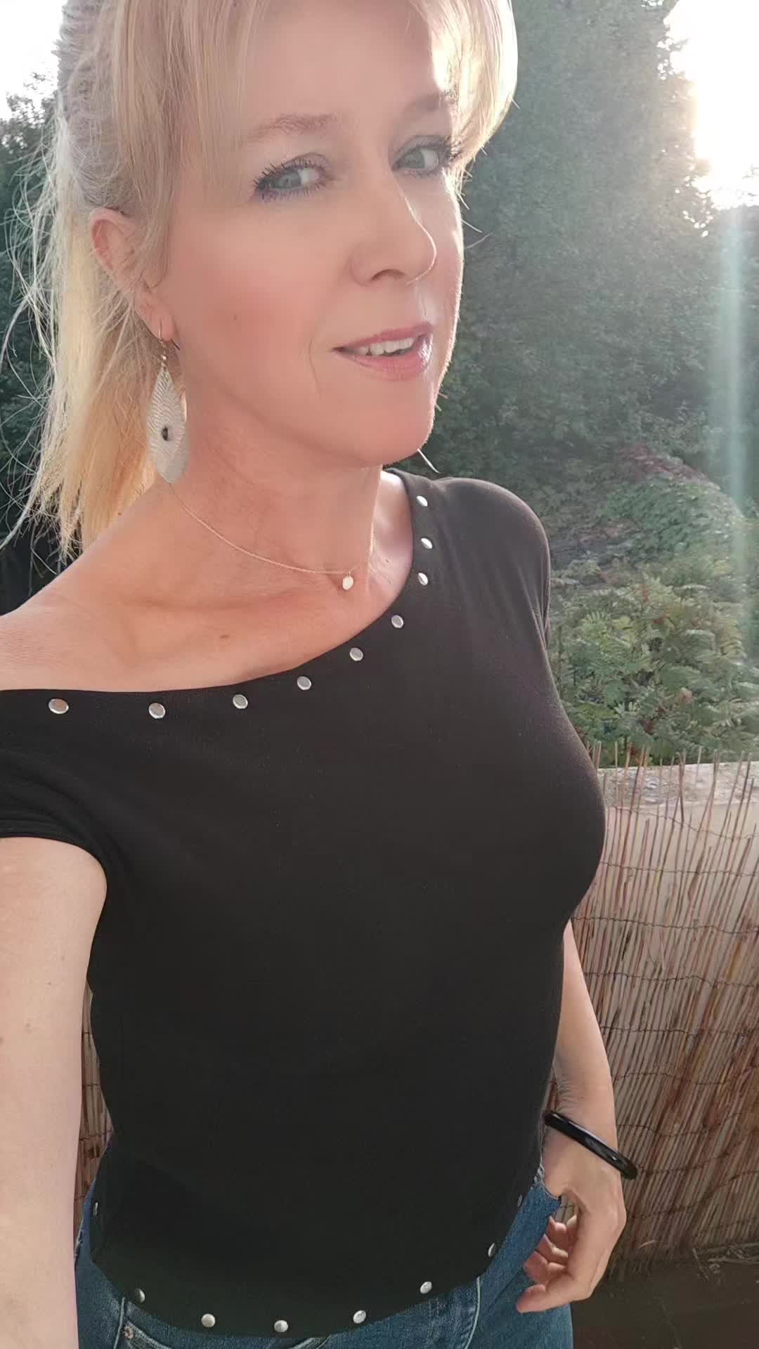@MEL🌹