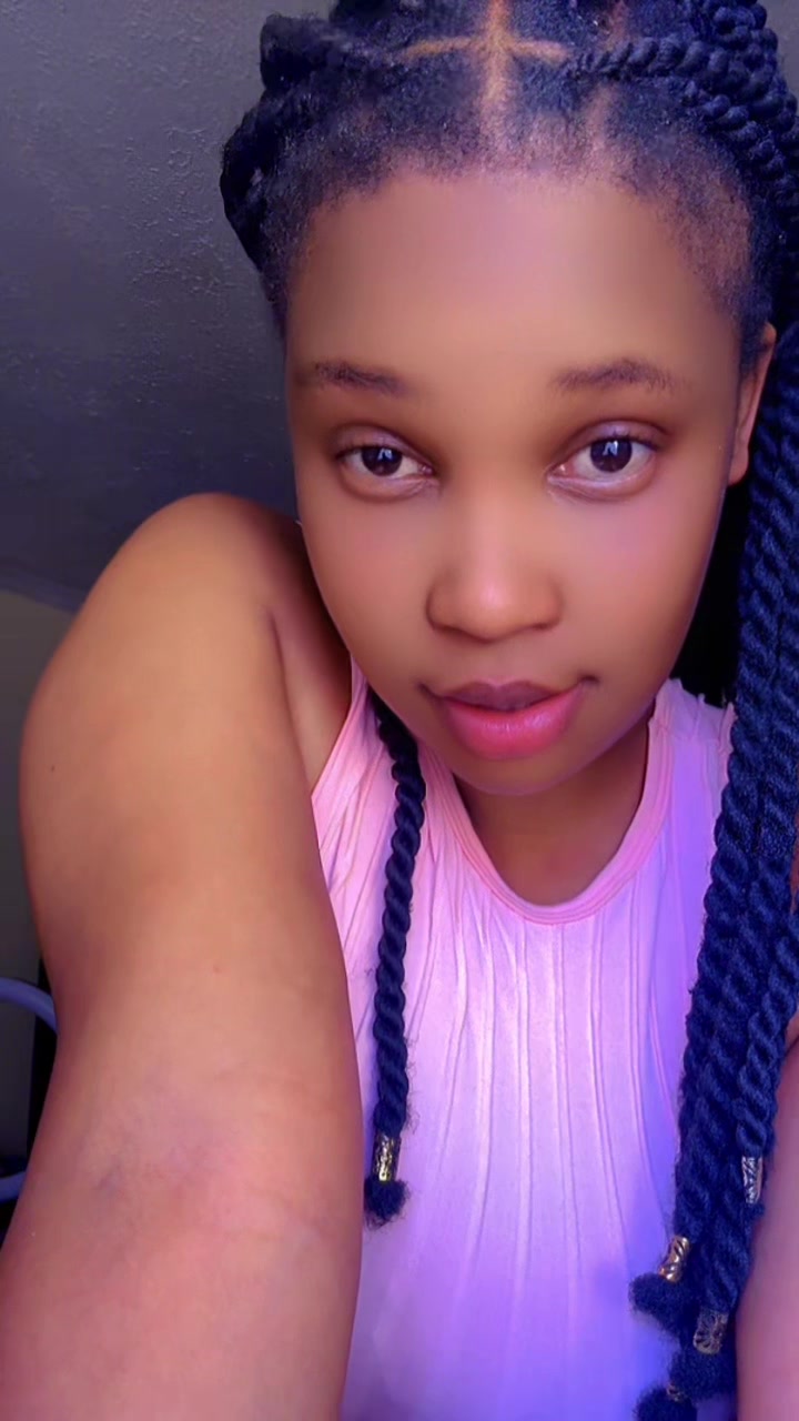 @Nishaa Mashavira 🇿🇼