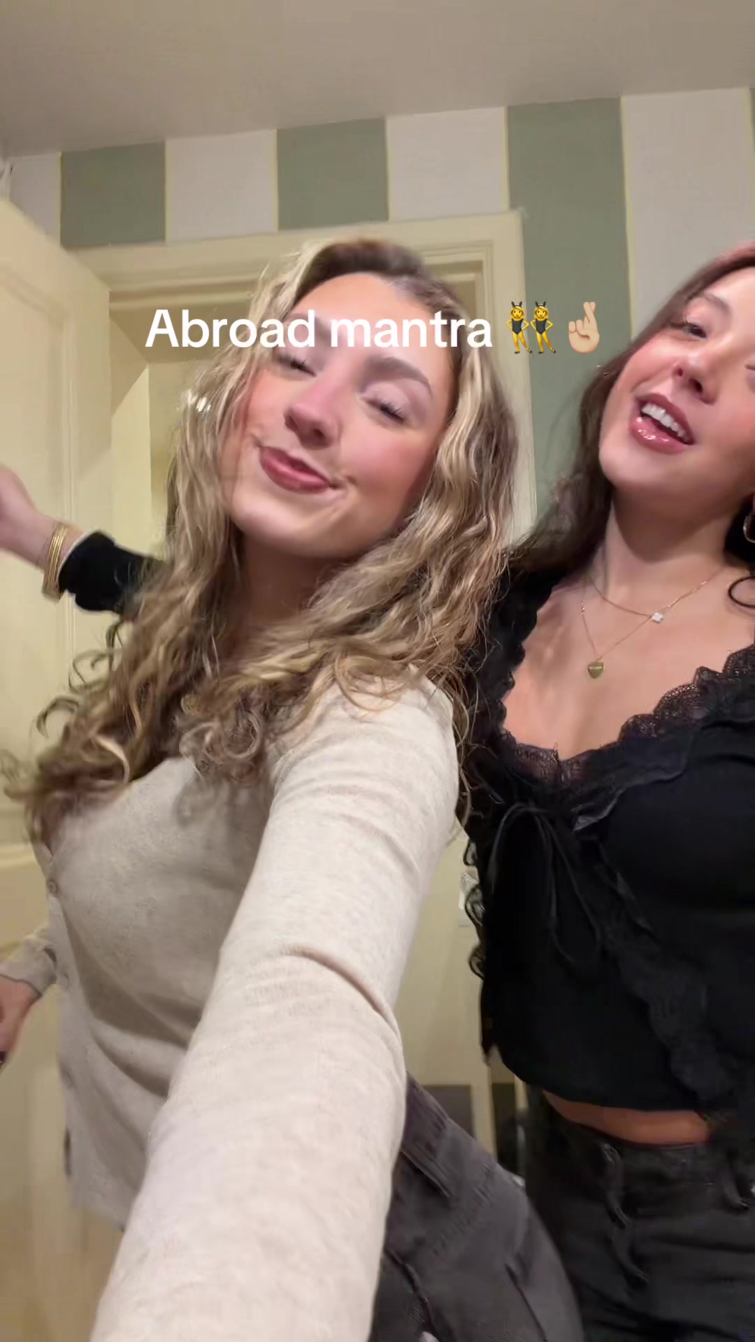 @ava robustelli