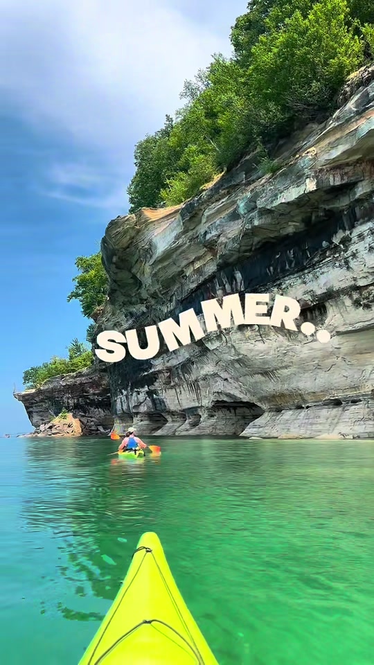 @Pictured Rocks Kayaking