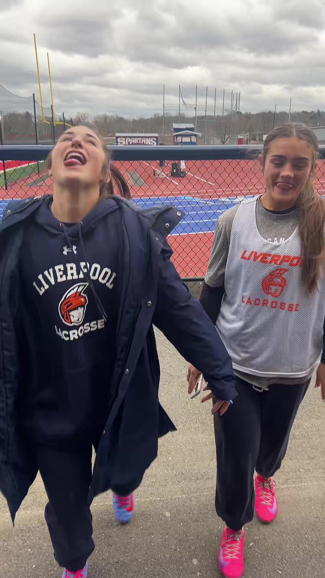 @izzy